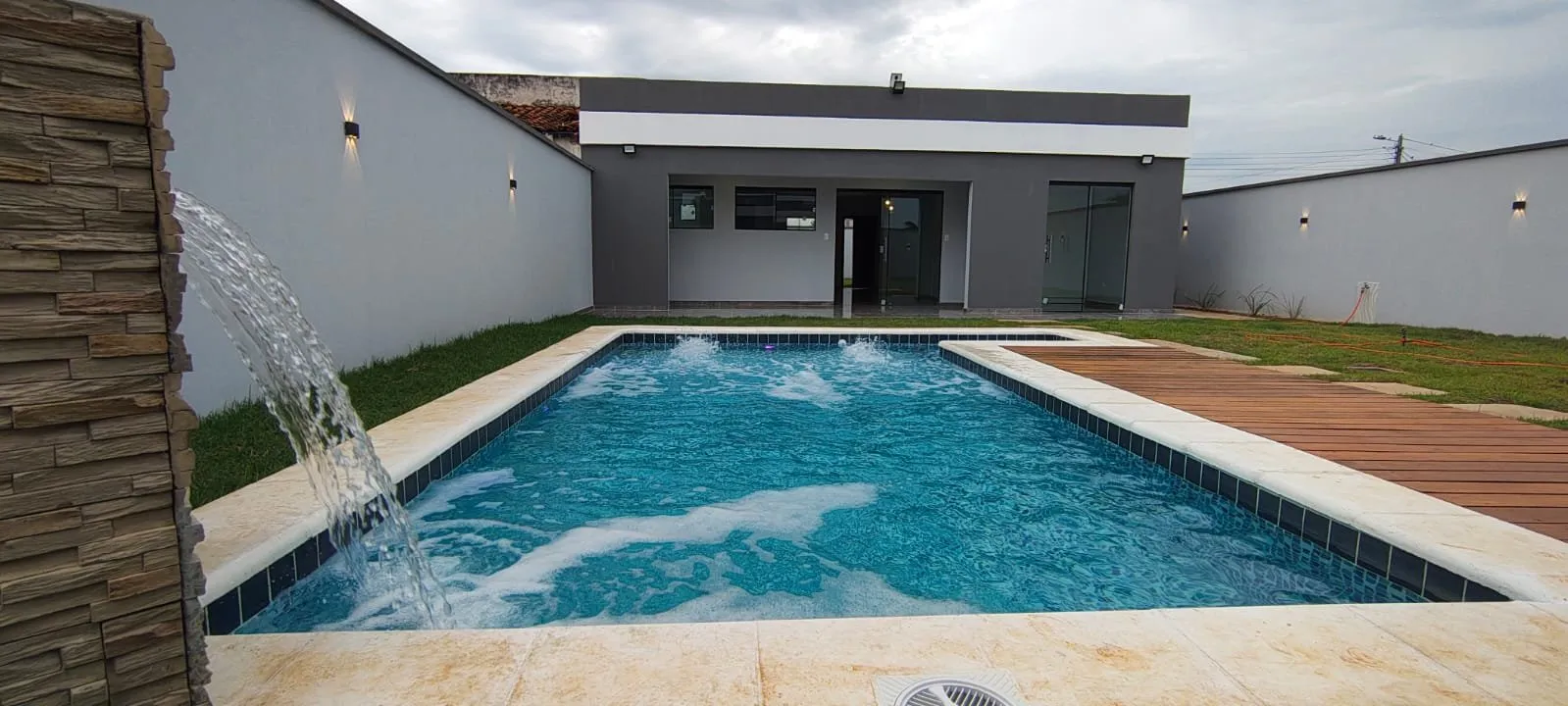 Piscina de vivienda del proyecto San Bernardino
